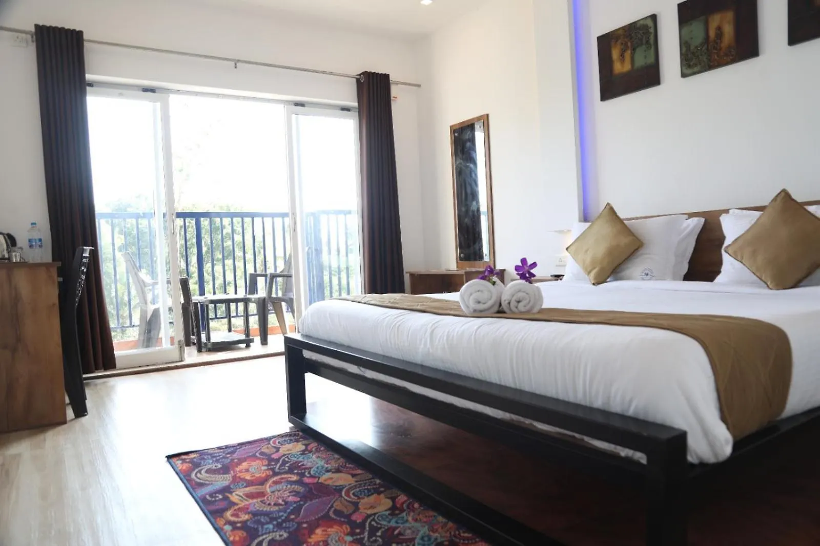 Munnar Misty Blow Hotel