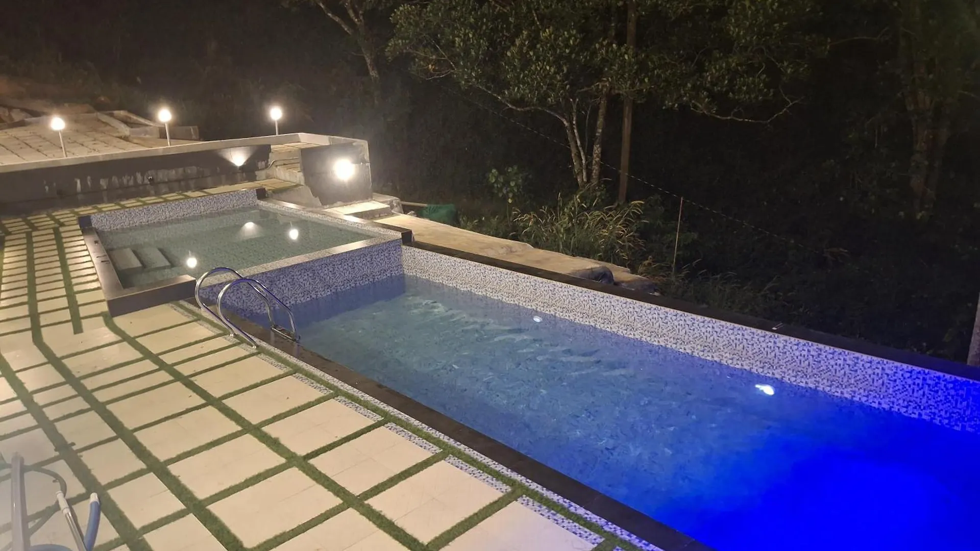 Resort Munnar Misty Blow Hotel